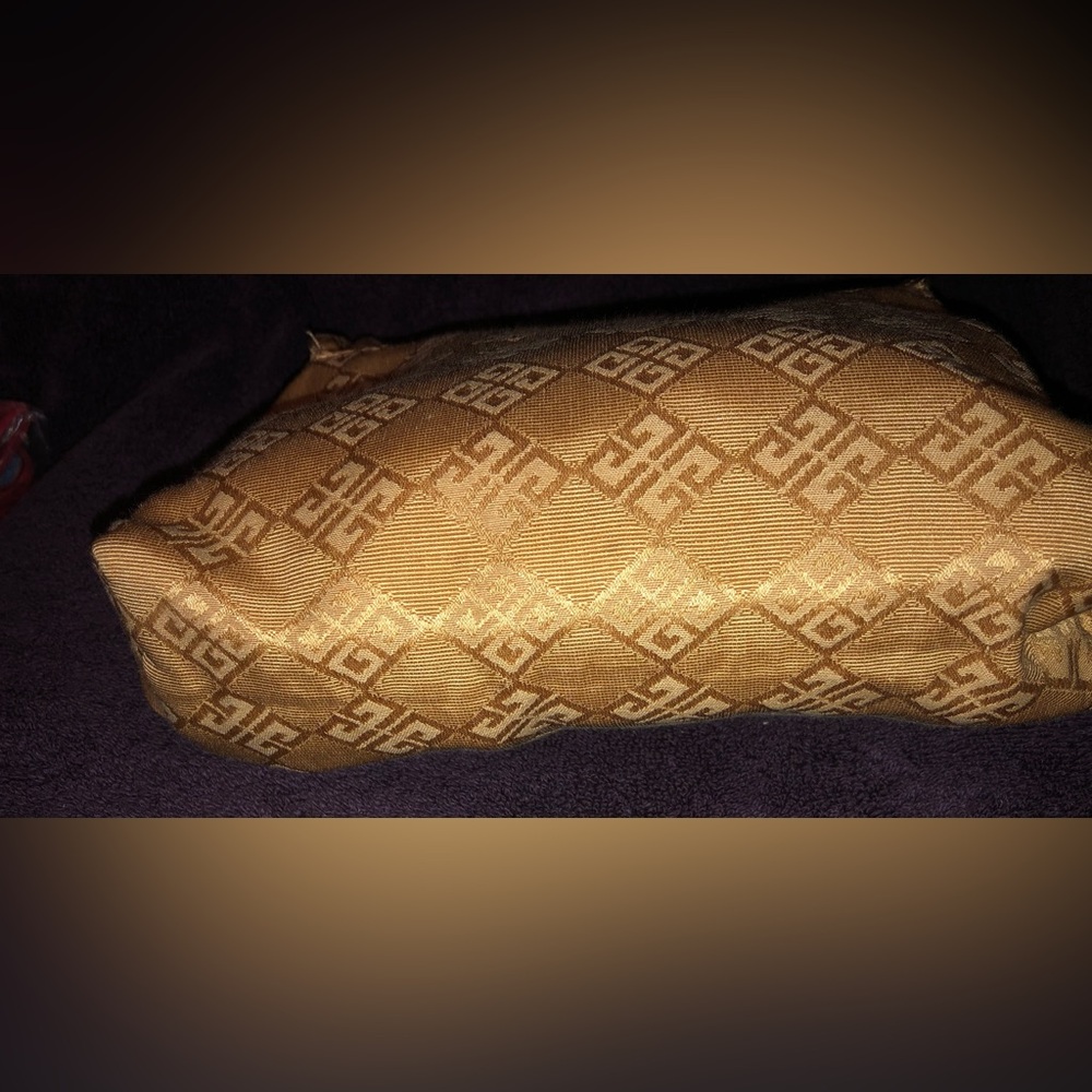 Vintage Givenchy Monogram Gold Cosmetic Toiletry Pouch Bag - Picture 3 of 6